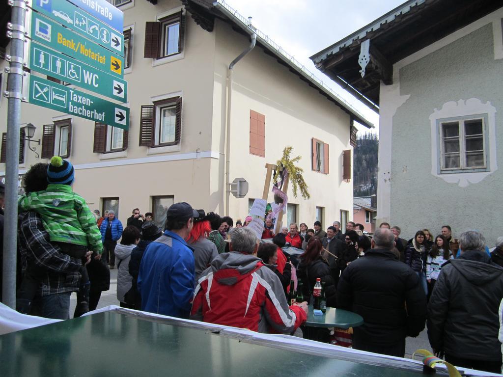 Gasthof Zur Post Taxenbach Bagian luar foto